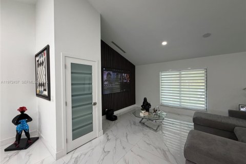 House in Plantation, Florida 4 bedrooms № 2033037 - photo 27