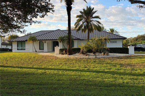 House in Plantation, Florida 4 bedrooms № 2033037 - photo 6