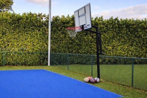 House in Plantation, Florida 4 bedrooms № 2033037 - photo 3