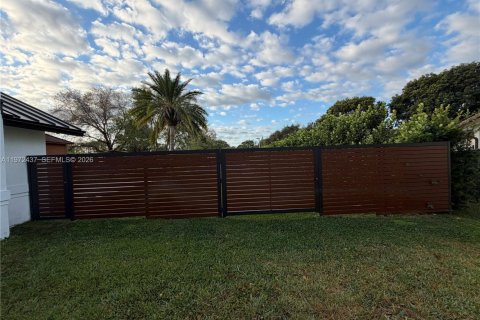 House in Plantation, Florida 4 bedrooms № 2033037 - photo 22