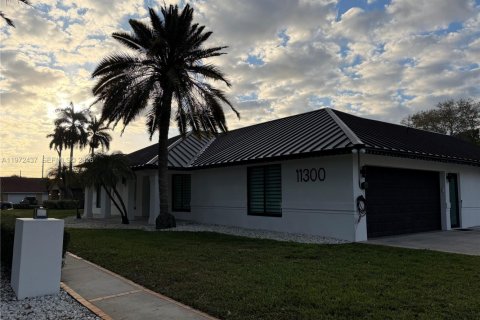 House in Plantation, Florida 4 bedrooms № 2033037 - photo 18