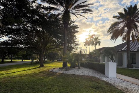 House in Plantation, Florida 4 bedrooms № 2033037 - photo 14