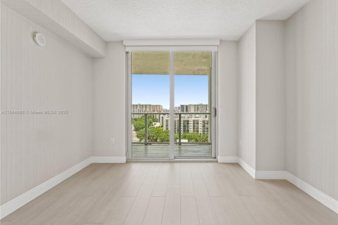 Condominio en venta en Sunny Isles Beach, Florida, 3 dormitorios, 175.77 m2 № 1840713 - foto 23