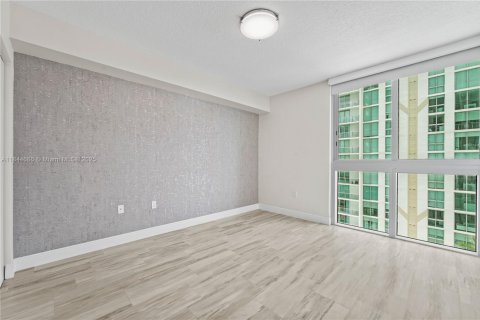 Condominio en venta en Sunny Isles Beach, Florida, 3 dormitorios, 175.77 m2 № 1840713 - foto 16