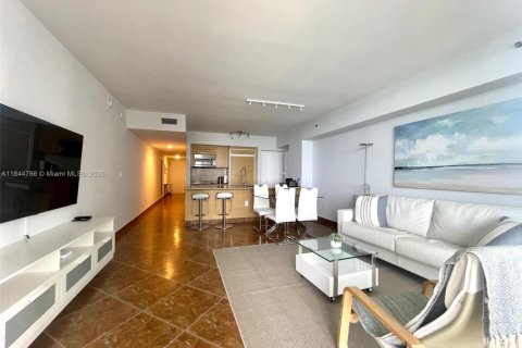 Condo in Hallandale Beach, Florida, 1 bedroom  № 2068230 - photo 10