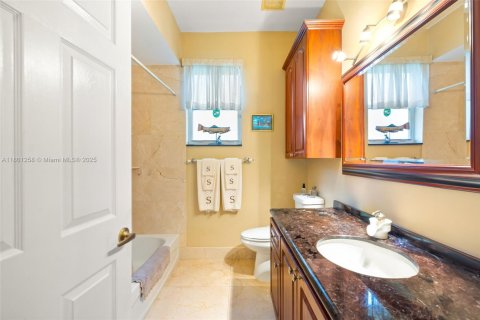 Casa en venta en Pembroke Pines, Florida, 4 dormitorios, 227.05 m2 № 1715276 - foto 17