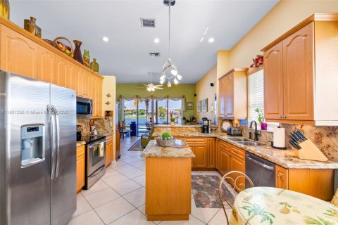 Casa en venta en Pembroke Pines, Florida, 4 dormitorios, 227.05 m2 № 1715276 - foto 7