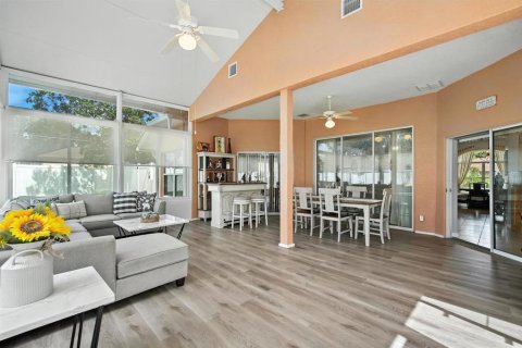 Casa en venta en Palm Coast, Florida, 3 dormitorios, 181.62 m2 № 1846770 - foto 7