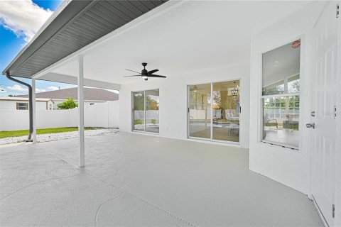House in Port Charlotte, Florida 3 bedrooms, 151.8 sq.m. № 1837672 - photo 30