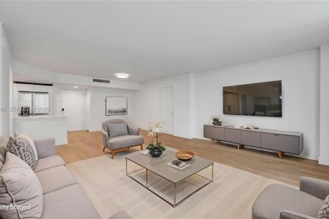 Снять в аренду квартиру в Майами, Флорида 2 спальни, 130.43м2, № 2041335 - фото 8