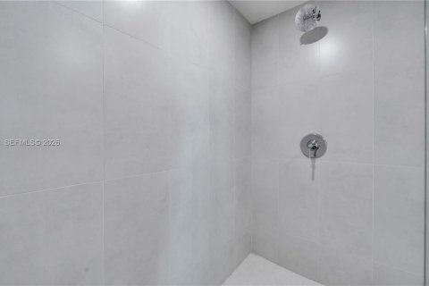 Снять в аренду квартиру в Майами, Флорида 2 спальни, 130.43м2, № 2041335 - фото 22