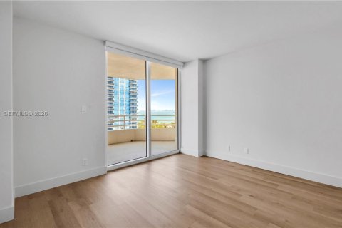 Снять в аренду квартиру в Майами, Флорида 2 спальни, 130.43м2, № 2041335 - фото 28