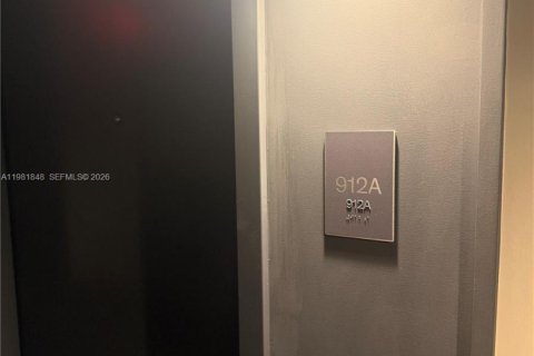 Copropriété à louer à Miami, Floride № 2043033 - photo 19