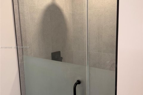 Copropriété à louer à Miami, Floride № 2043033 - photo 14