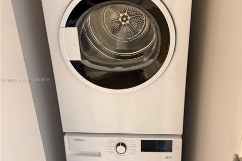 Copropriété à louer à Miami, Floride № 2043033 - photo 15