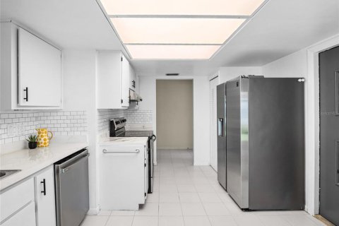 Villa ou maison à vendre à Melbourne, Floride: 3 chambres, 131.64 m2 № 2306192 - photo 6