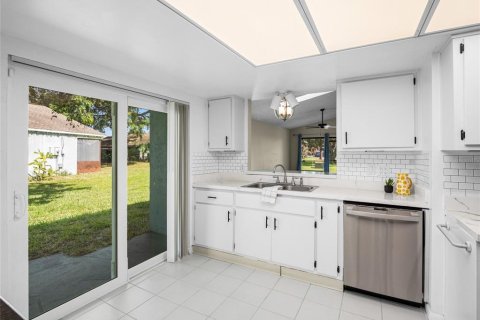 Villa ou maison à vendre à Melbourne, Floride: 3 chambres, 131.64 m2 № 2306192 - photo 9