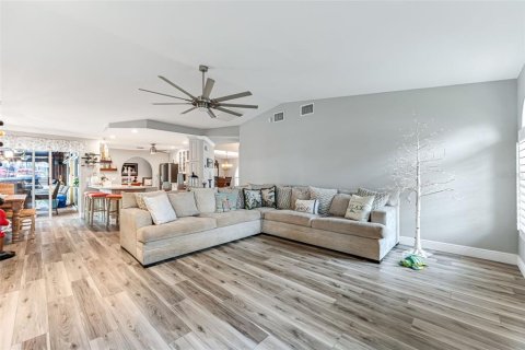 Casa en venta en Cape Coral, Florida, 3 dormitorios, 190.45 m2 № 1772274 - foto 23