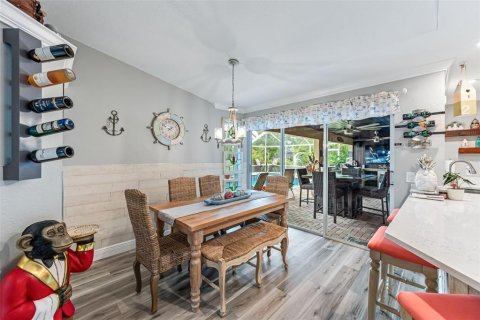 Casa en venta en Cape Coral, Florida, 3 dormitorios, 190.45 m2 № 1772274 - foto 18