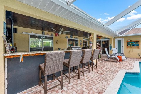 Casa en venta en Cape Coral, Florida, 3 dormitorios, 190.45 m2 № 1772274 - foto 10