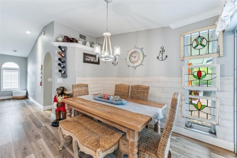 Casa en venta en Cape Coral, Florida, 3 dormitorios, 190.45 m2 № 1772274 - foto 19