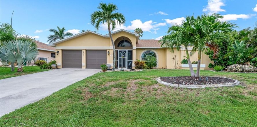 Casa en Cape Coral, Florida 3 dormitorios, 190.45 m2 № 1772274
