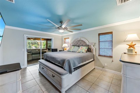 Casa en venta en Cape Coral, Florida, 3 dormitorios, 190.45 m2 № 1772274 - foto 26