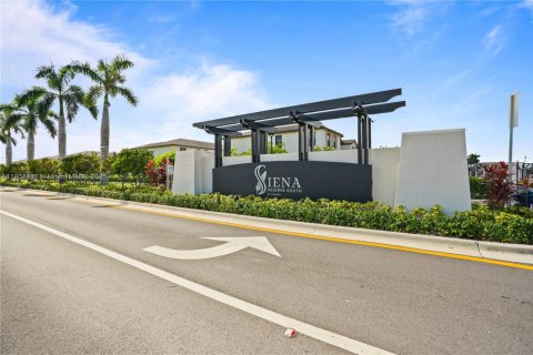 Townhouse in Homestead, Florida 3 bedrooms, 157.47 sq.m. № 1956716 - photo 6