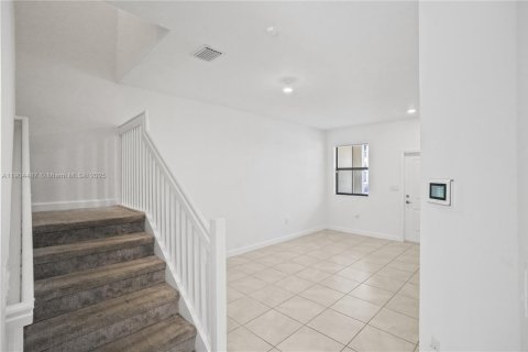 Townhouse in Homestead, Florida 3 bedrooms, 157.47 sq.m. № 1956716 - photo 16