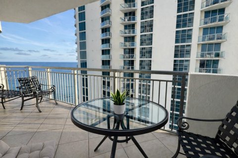 Condo in Sunny Isles Beach, Florida, 1 bedroom  № 2082026 - photo 8