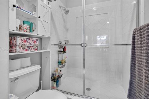 Townhouse in Miramar, Florida 2 bedrooms, 92.9 sq.m. № 2428114 - photo 26