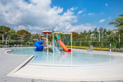 Купить кондоминиум в Дорал, Флорида 3 спальни, 132.39м2, № 2002544 - фото 14