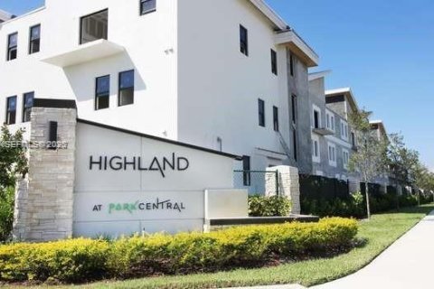 Купить кондоминиум в Дорал, Флорида 3 спальни, 132.39м2, № 2002544 - фото 15