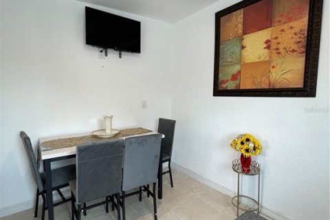 Casa en alquiler en Orlando, Florida, 1 dormitorio, 33.72 m2 № 1903928 - foto 12