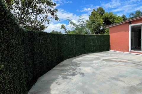 Casa en alquiler en Orlando, Florida, 1 dormitorio, 33.72 m2 № 1903928 - foto 5