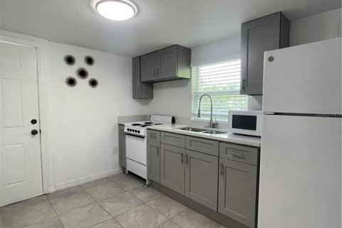 Casa en alquiler en Orlando, Florida, 1 dormitorio, 33.72 m2 № 1903928 - foto 9