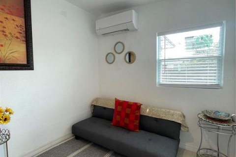 Casa en alquiler en Orlando, Florida, 1 dormitorio, 33.72 m2 № 1903928 - foto 11