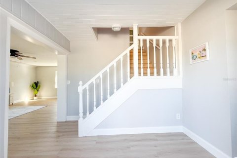 Casa en venta en Madeira Beach, Florida, 4 dormitorios, 217.39 m2 № 2223367 - foto 3