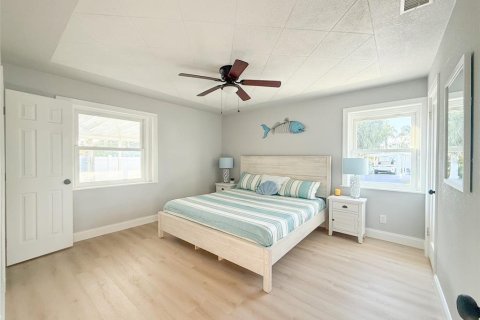 Casa en venta en Madeira Beach, Florida, 4 dormitorios, 217.39 m2 № 2223367 - foto 20