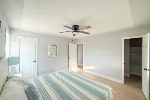 Casa en venta en Madeira Beach, Florida, 4 dormitorios, 217.39 m2 № 2223367 - foto 21