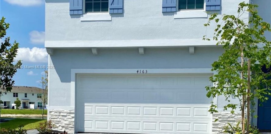 Touwnhouse à Lake Worth, Floride 4 chambres, 162.95 m2 № 1878987