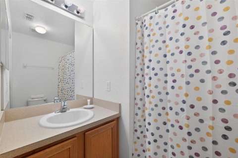 House in Kissimmee, Florida 4 bedrooms, 180.23 sq.m. № 2107771 - photo 5