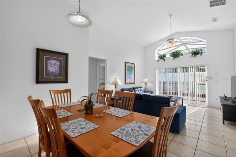House in Kissimmee, Florida 4 bedrooms, 180.23 sq.m. № 2107771 - photo 9