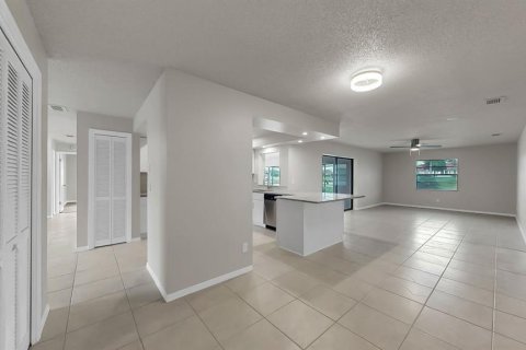 Villa ou maison à vendre à Sun City Center, Floride: 3 chambres, 234.95 m2 № 1915878 - photo 20