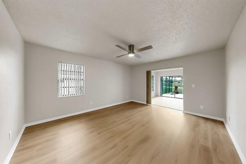 Villa ou maison à vendre à Sun City Center, Floride: 3 chambres, 234.95 m2 № 1915878 - photo 23