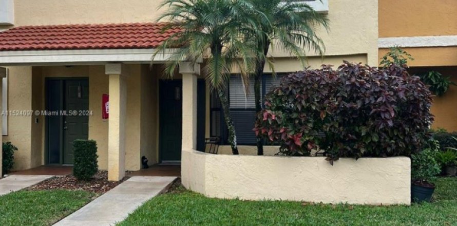 Touwnhouse à Coconut Creek, Floride 2 chambres, 122.72 m2 № 983125