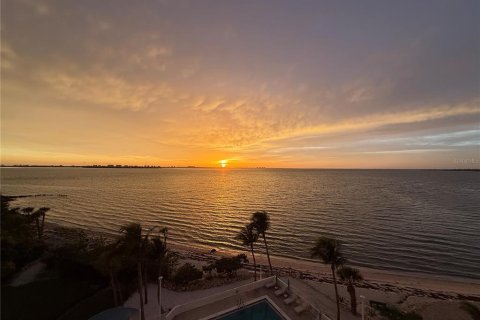 Copropriété à louer à Sarasota, Floride: 2 chambres, 129.04 m2 № 2119358 - photo 3