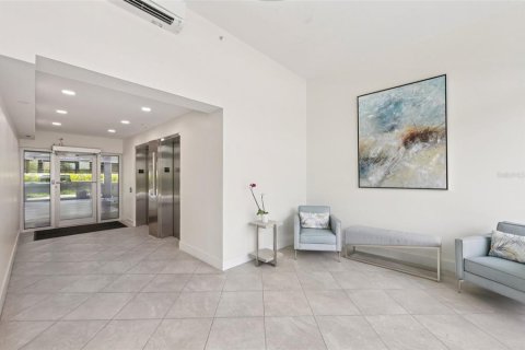 Copropriété à louer à Sarasota, Floride: 2 chambres, 129.04 m2 № 2119358 - photo 11