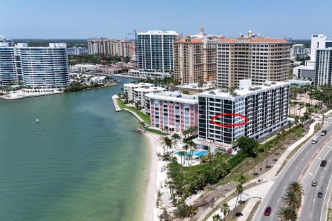 Copropriété à louer à Sarasota, Floride: 2 chambres, 129.04 m2 № 2119358 - photo 2