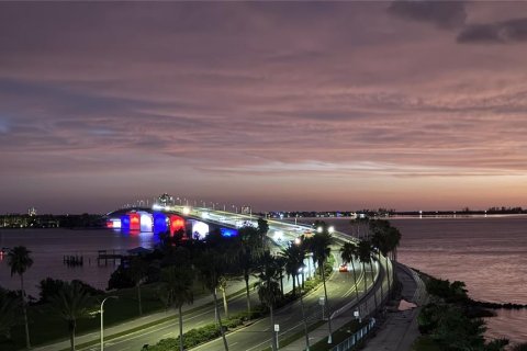 Copropriété à louer à Sarasota, Floride: 2 chambres, 129.04 m2 № 2119358 - photo 8